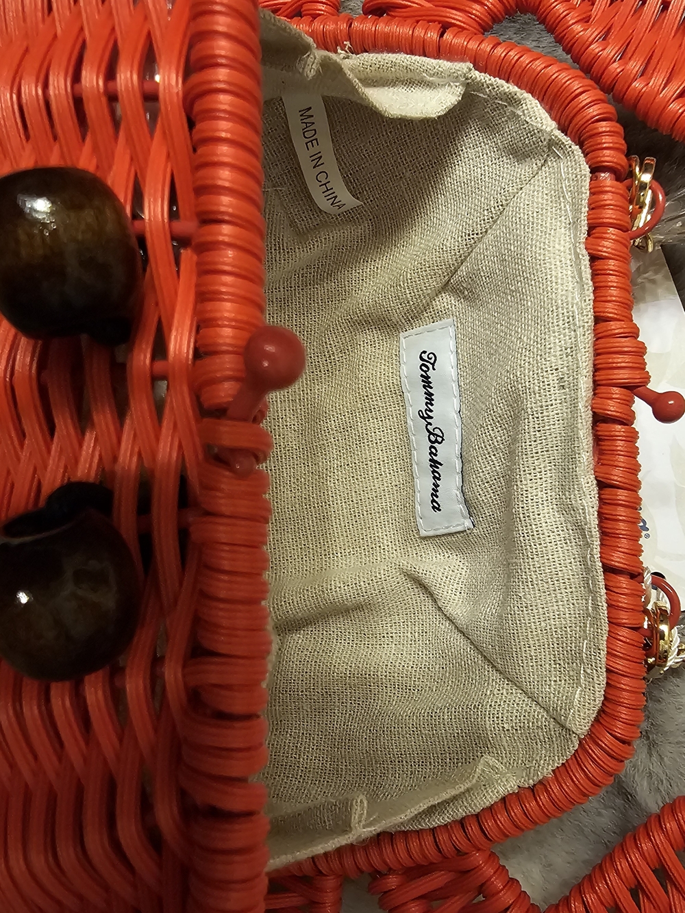 Tommy Bahama Red Crab Wicker Woven Crossbody Bag - Picture 3 of 8
